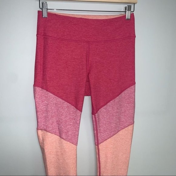 Outdoor Voices Leggings Size Medium Triple Pink Peach 7/8 Length “Move Free” - Picture 3 of 6